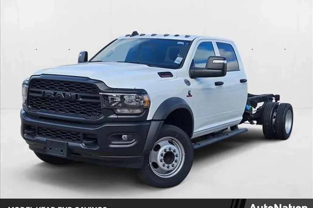 2024 Ram 5500 Tradesman photo 1