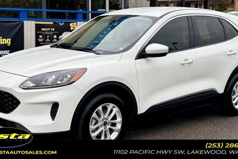 2020 Ford Escape SE photo 1