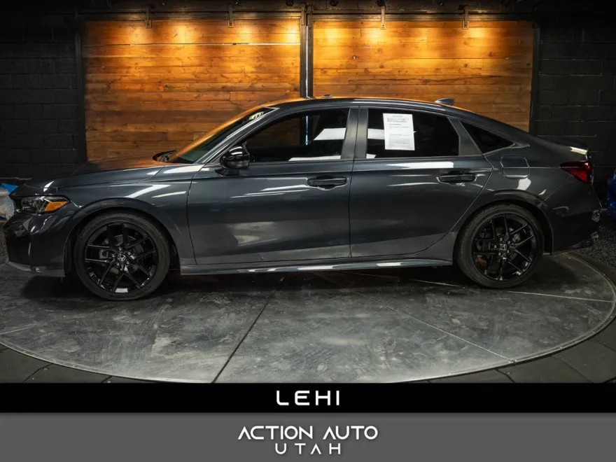 2025 Honda Civic Sport photo 1