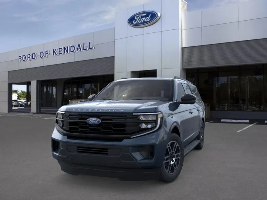 2025 Ford Expedition MAX photo 1