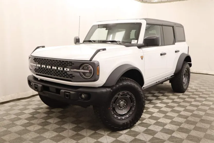 2025 Ford Bronco Badlands photo 1