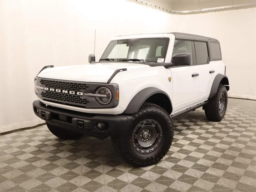 2025 Ford Bronco Badlands photo 1