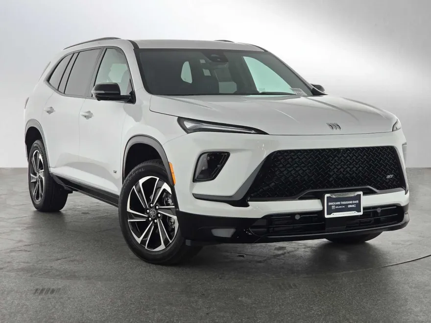 2026 Buick Enclave Sport Touring photo 1