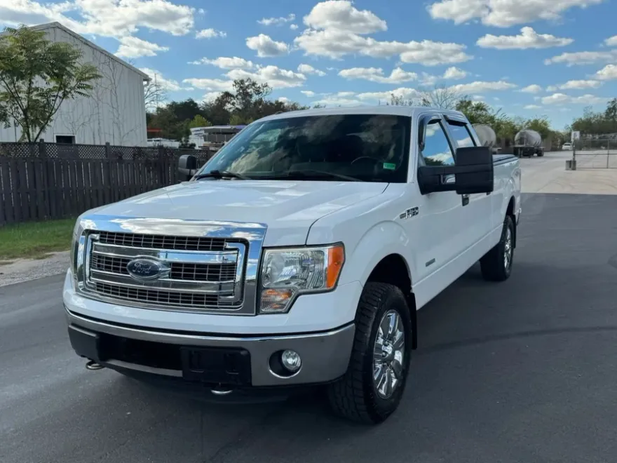 2013 Ford F-150 photo 1