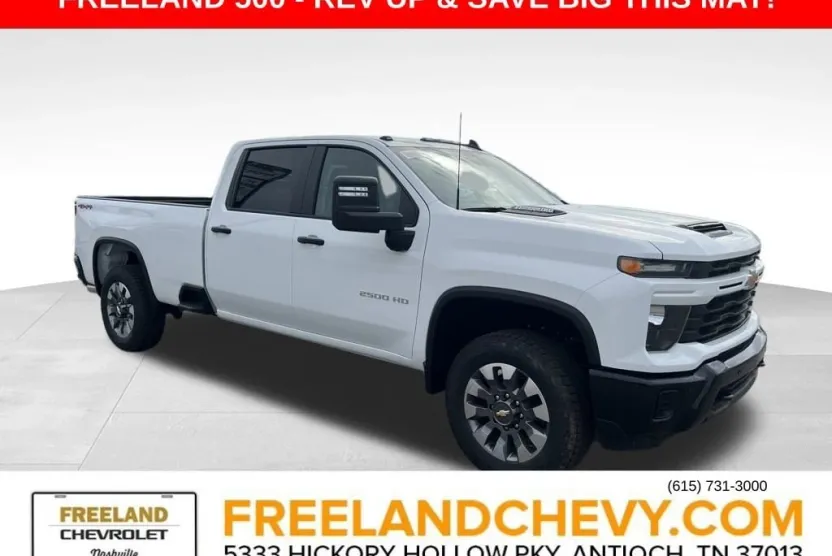 2025 Chevrolet Silverado 2500HD Custom photo 1