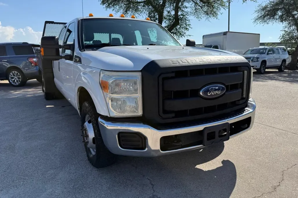 2016 Ford F-350 photo 1