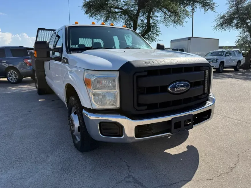 2016 Ford F-350 photo 1