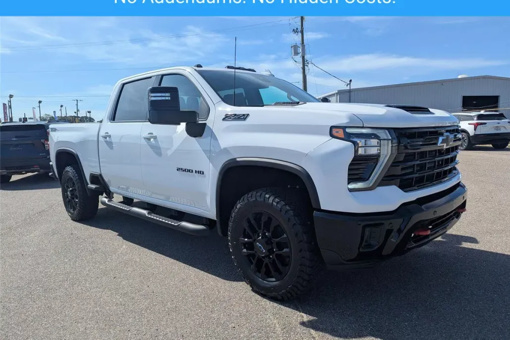 2025 Chevrolet Silverado 2500HD LTZ photo 1