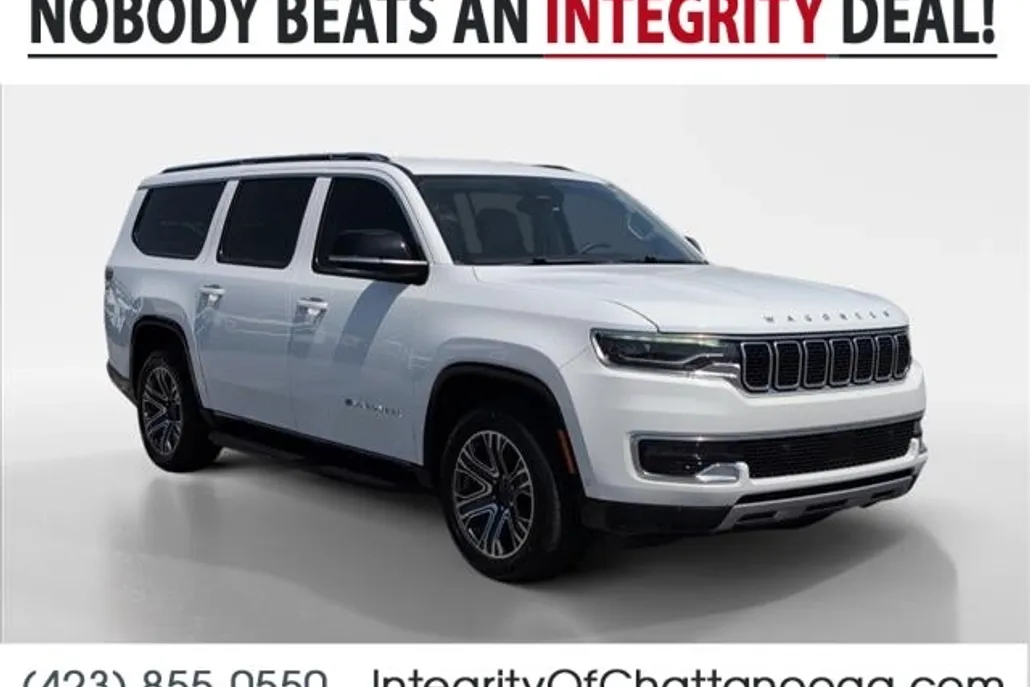 2023 Jeep Wagoneer L Series II photo 1