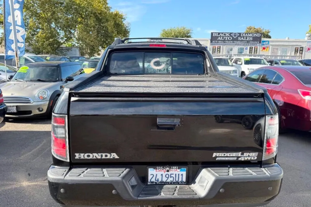 2014 Honda Ridgeline SE photo 1