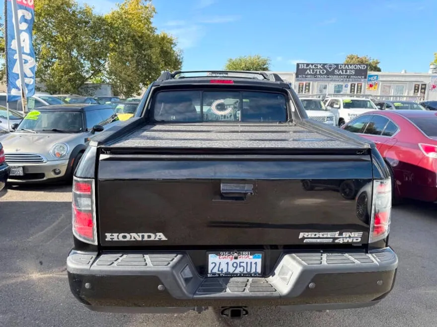 2014 Honda Ridgeline SE photo 1