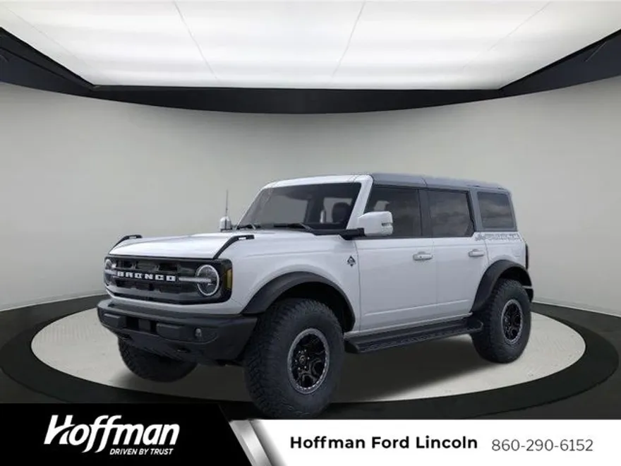 2025 Ford Bronco Outer Banks photo 1