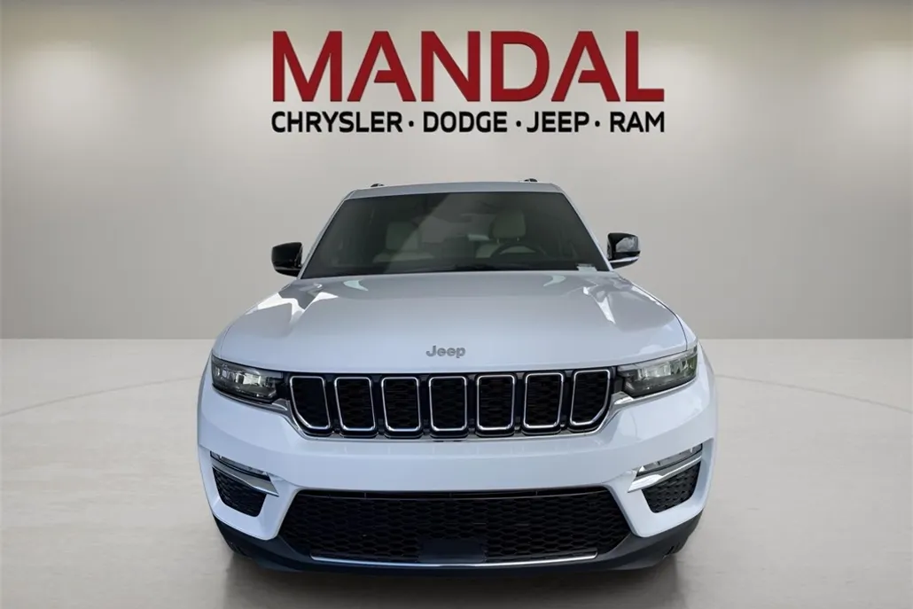 2025 Jeep Grand Cherokee Limited photo 1