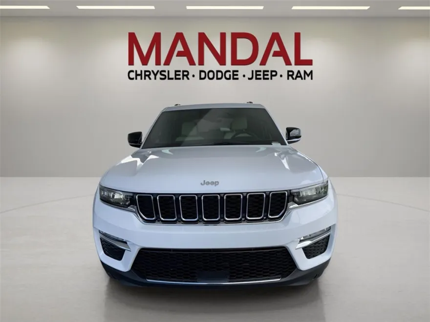 2025 Jeep Grand Cherokee Limited photo 1