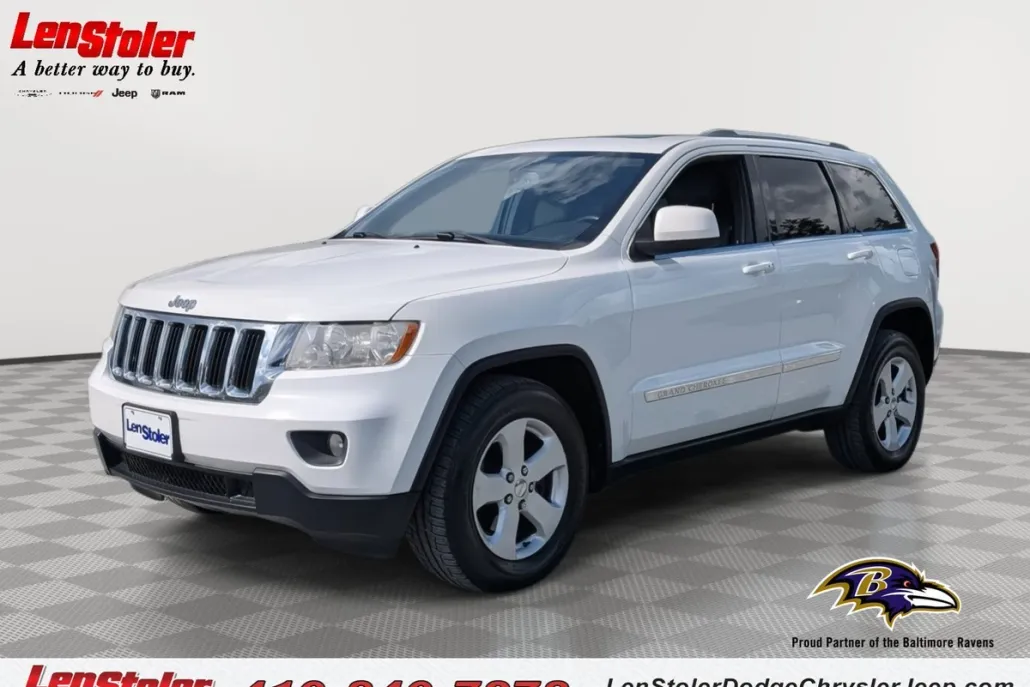 2013 Jeep Grand Cherokee Laredo photo 1