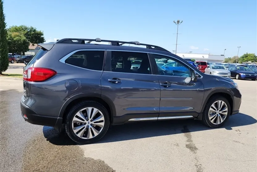 2021 Subaru Ascent Limited photo 1