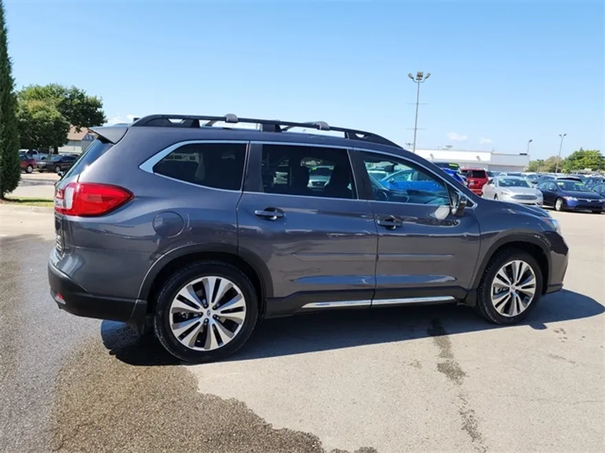 2021 Subaru Ascent Limited photo 1