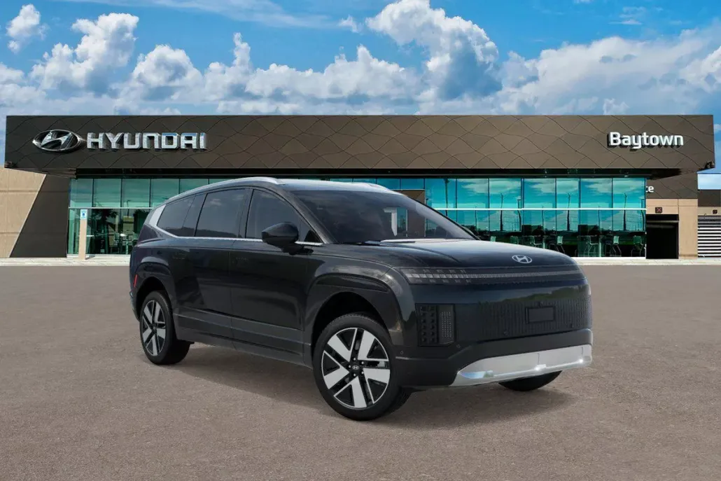 2026 Hyundai Ioniq SEL photo 1