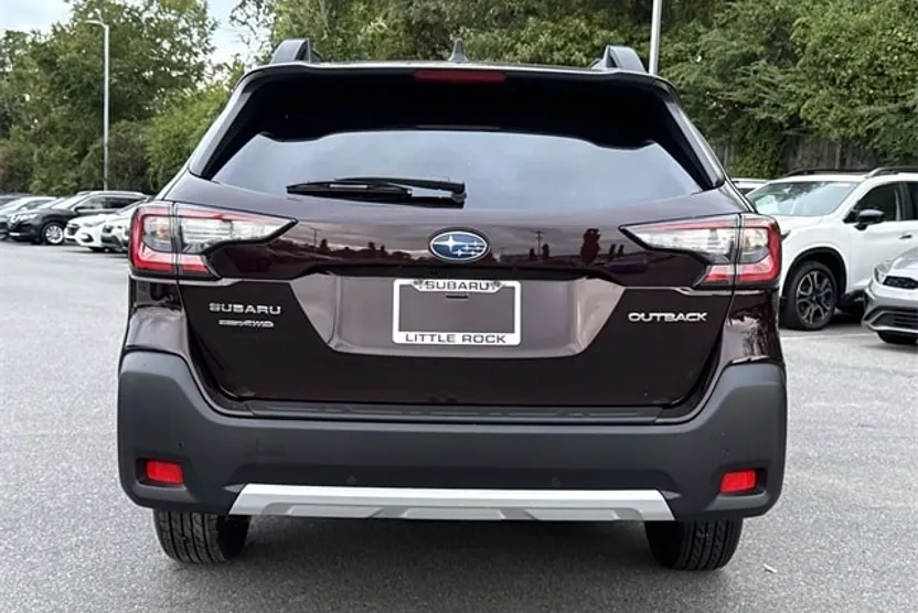2025 Subaru Outback Limited photo 1