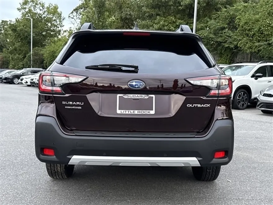2025 Subaru Outback Limited photo 1