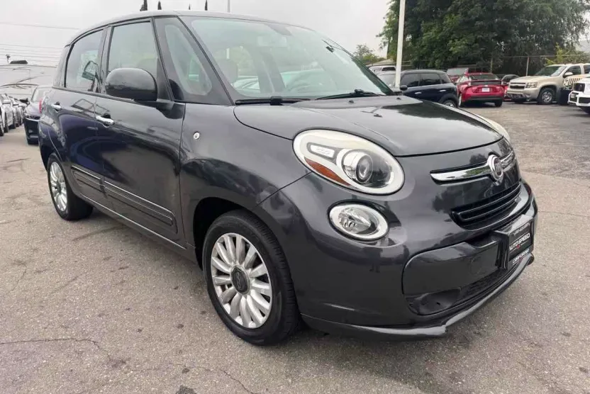 2014 Fiat 500L Easy photo 1