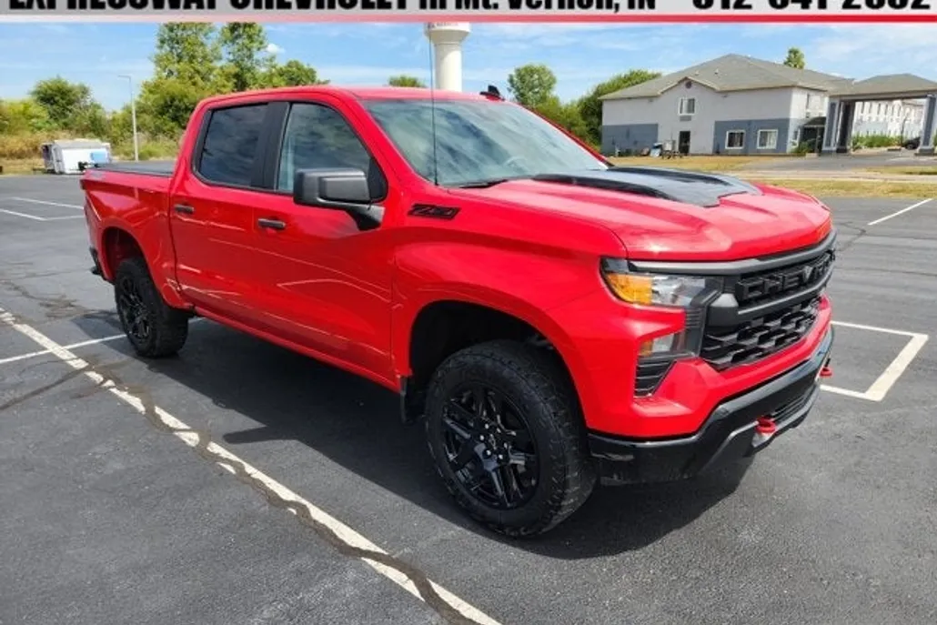 2024 Chevrolet Silverado 1500 Custom Trail Boss photo 1