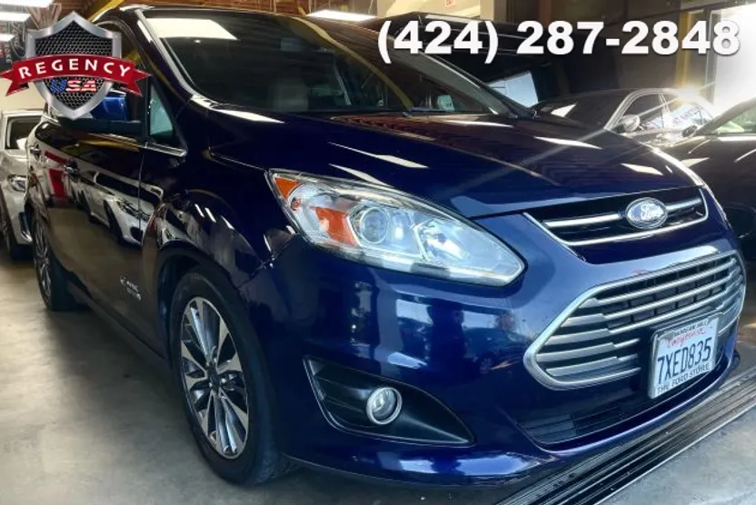 2017 Ford C-Max Energi Titanium photo 1