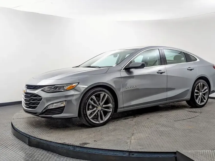 2024 Chevrolet Malibu Premier 2LT photo 1