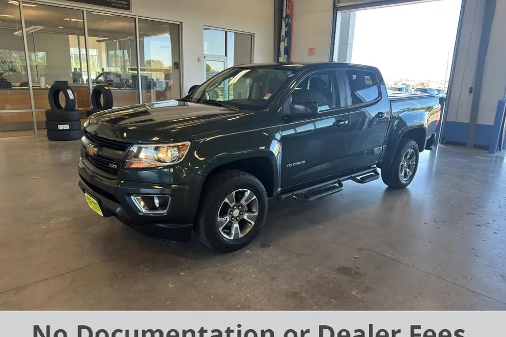 2017 Chevrolet Colorado Z71 photo 1