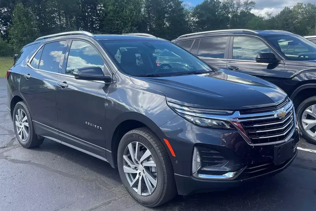 2022 Chevrolet Equinox Premier photo 1
