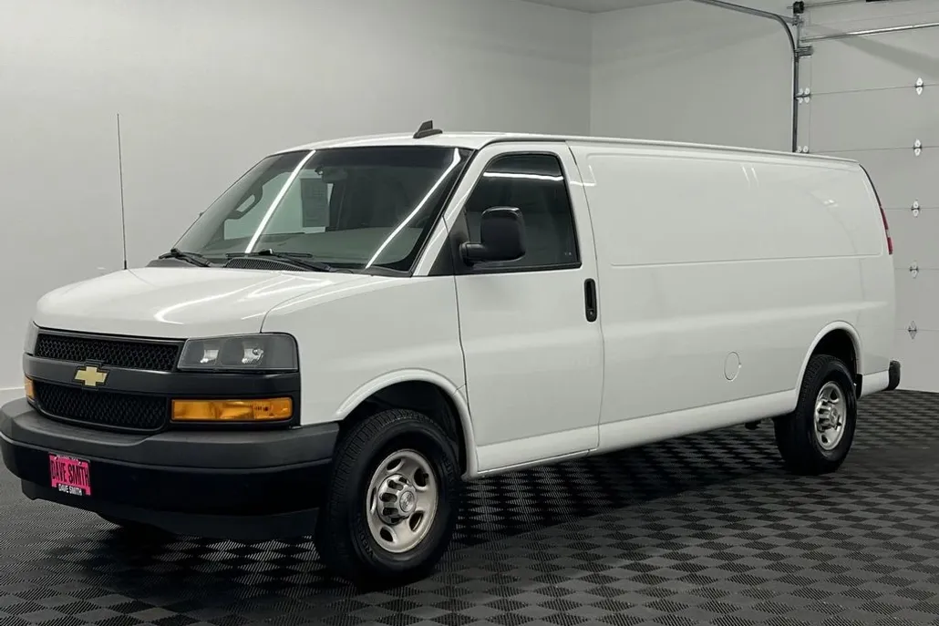2020 Chevrolet Express 2500 Work Cargo Van photo 1