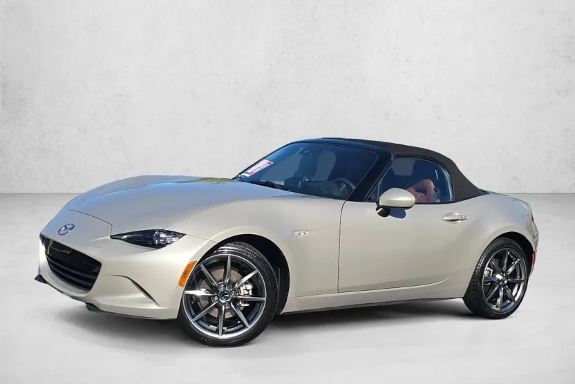 2022 Mazda MX-5 Miata Miata Grand Touring photo 1