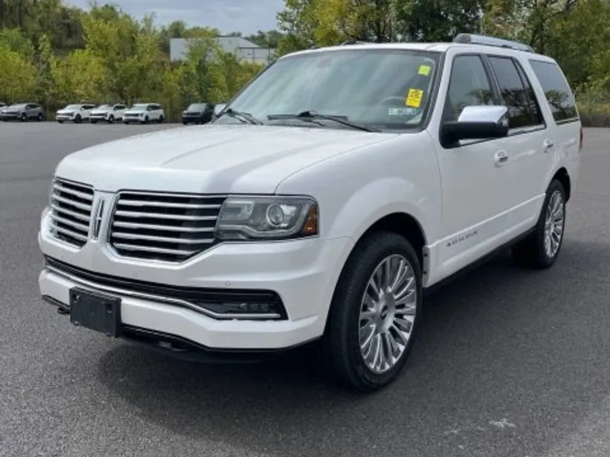 2017 Lincoln Navigator Reserve photo 1