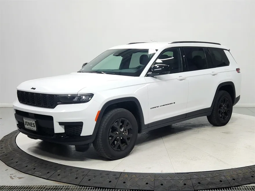 2024 Jeep Grand Cherokee Altitude photo 1