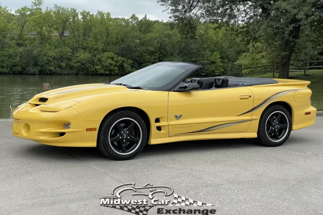 2002 Pontiac Firebird Convertible photo 1