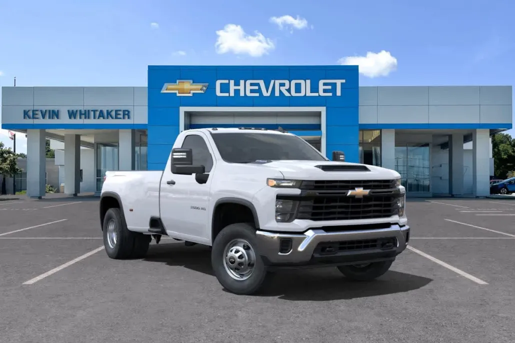 2025 Chevrolet Silverado 3500HD photo 1