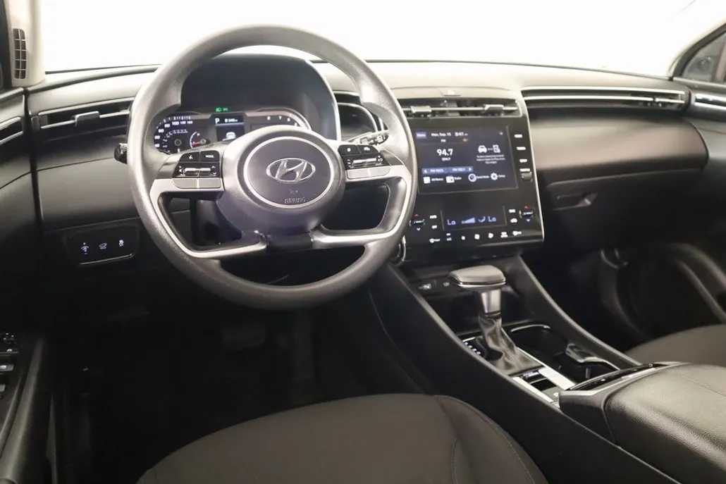 2024 Hyundai Tucson SEL photo 1