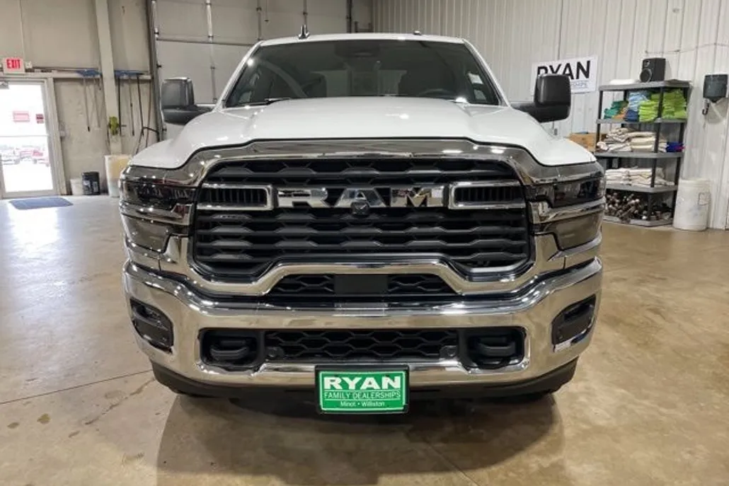 2025 Ram 2500 Tradesman photo 1