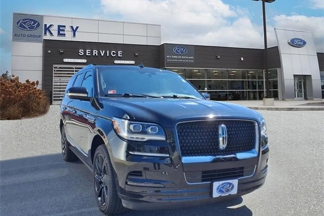 2023 Lincoln Navigator Reserve photo 1