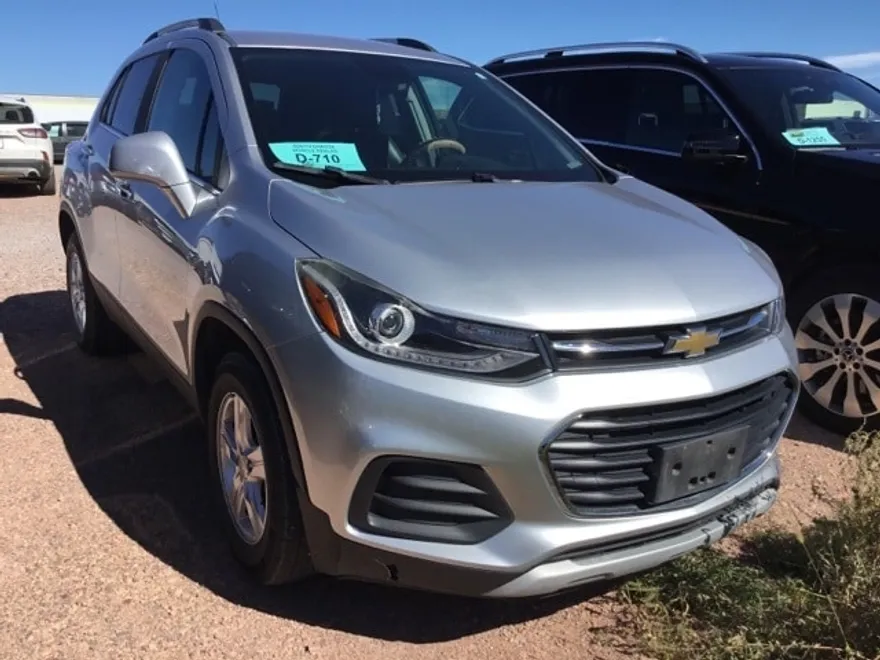 2017 Chevrolet Trax LT photo 1