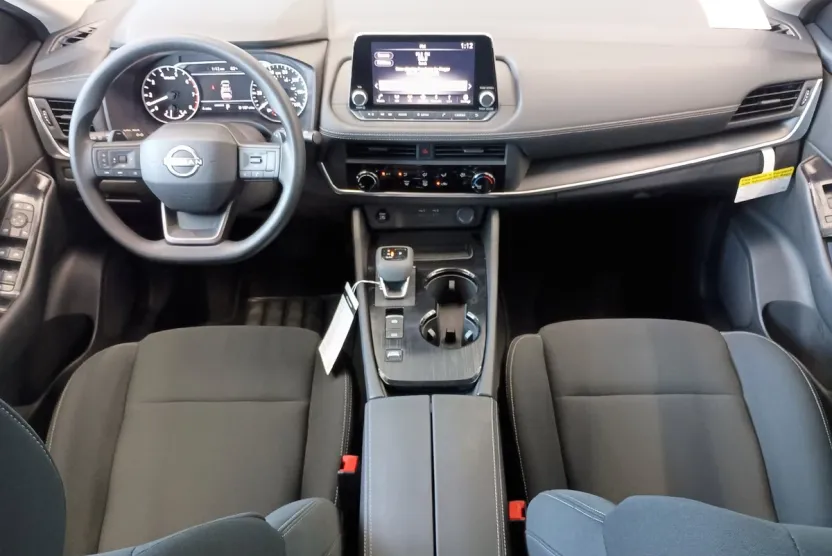 2025 Nissan Rogue S photo 1