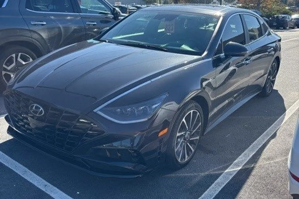 2023 Hyundai Sonata Limited photo 1