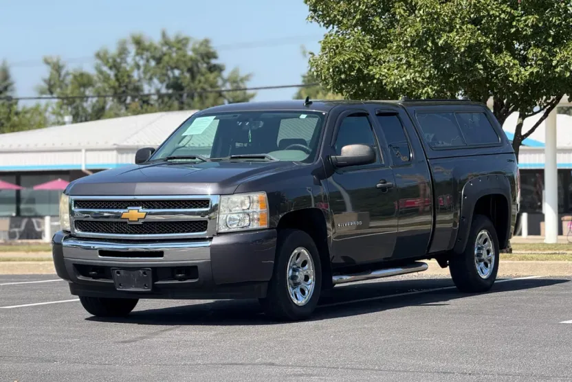 2011 Chevrolet Silverado 1500 LS photo 1