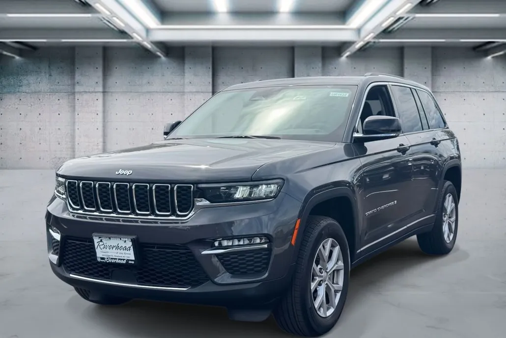 2022 Jeep Grand Cherokee Limited photo 1