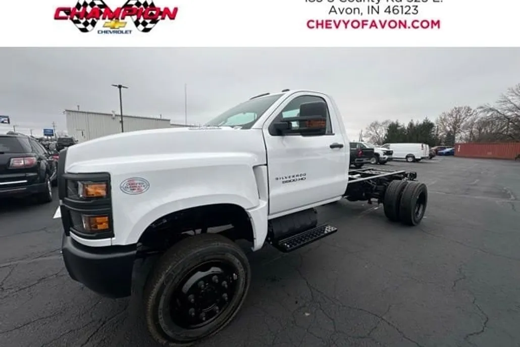 2024 Chevrolet Silverado 5500HD Work Truck photo 1