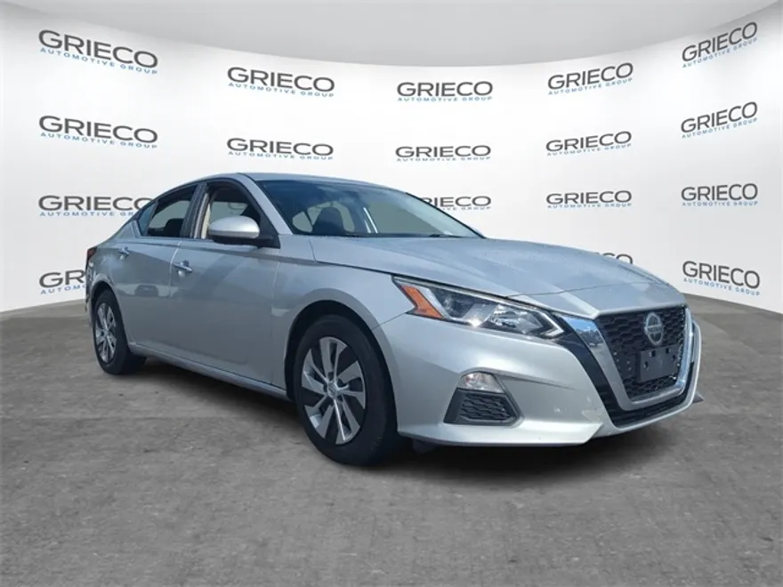 2019 Nissan Altima 2.5 S photo 1