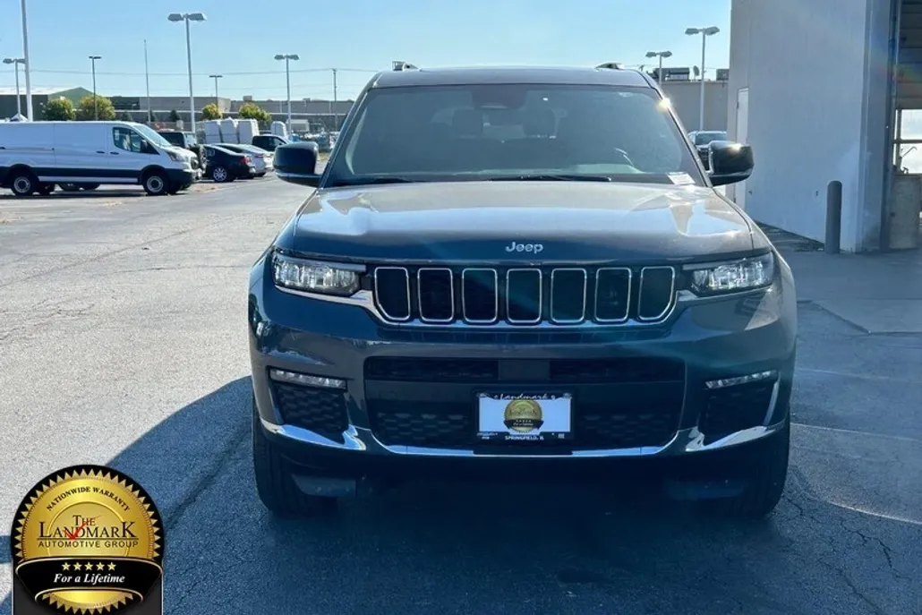 2025 Jeep Grand Cherokee Limited photo 1