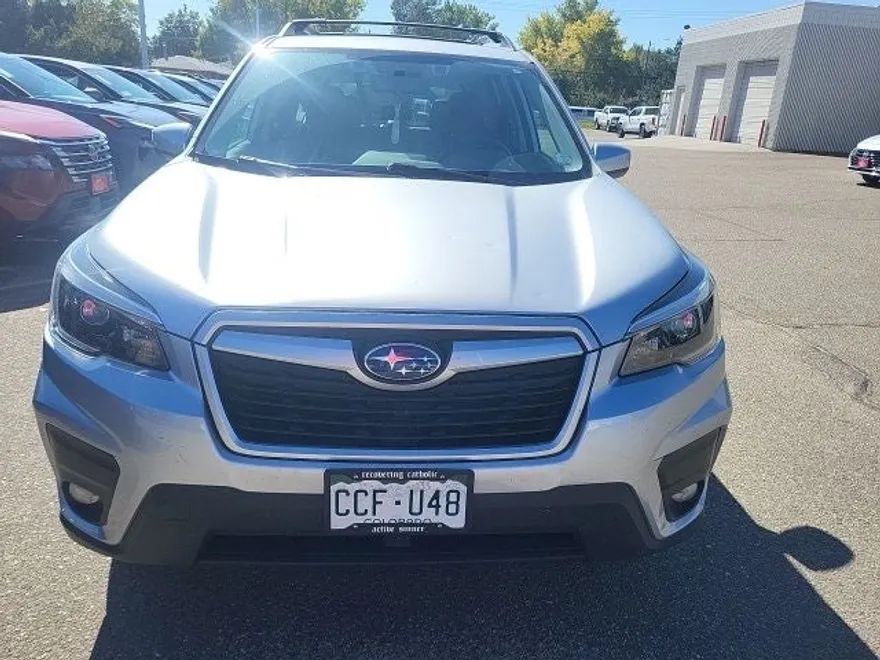 2021 Subaru Forester Premium photo 1