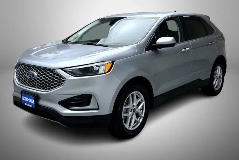 2024 Ford Edge SEL photo 1