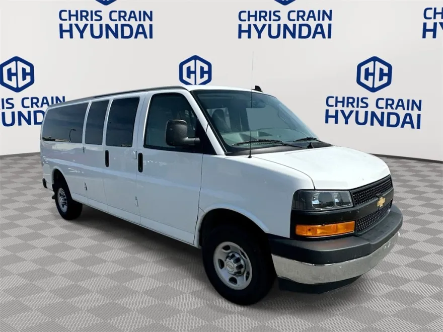 2023 Chevrolet Express 3500 LS Passenger photo 1